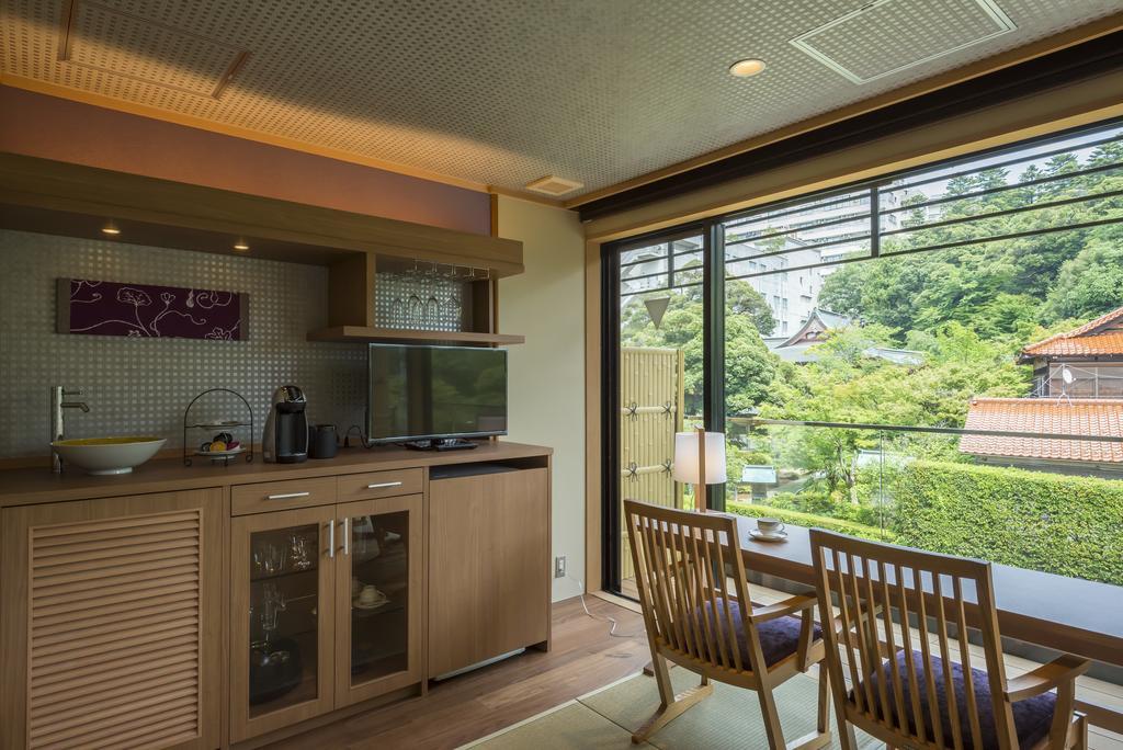 Hotel Tachibana Shikitei Kaga  Pokoj fotografie